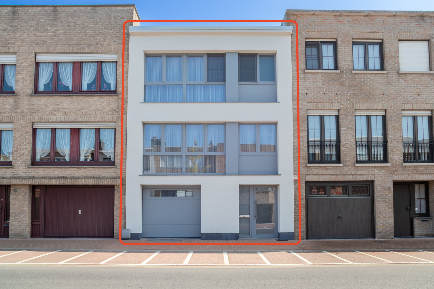 Rustig gelegen, knap gerenoveerde woning met tuin, nabij strand en zeedijk 