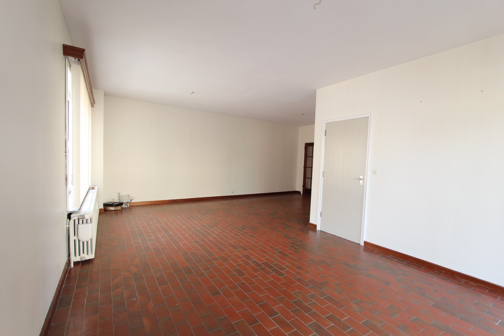 RUIM APPARTEMENT - PRACHTIG GELEGEN IN HET STADSCENTRUM 