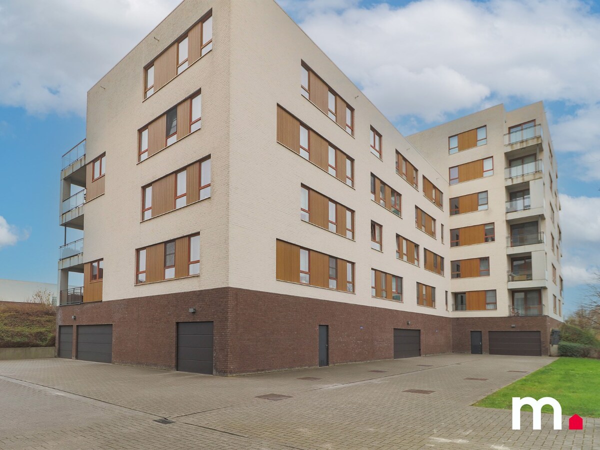 Stijlvol appartement te huur aan de Leie 