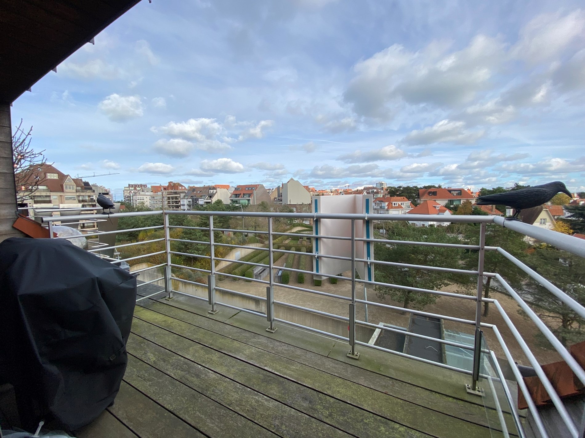 Non meubl&#233;: Superbe duplex avec vue d&#233;gag&#233;e sur le Ijzerpark &#224; Knokke. 