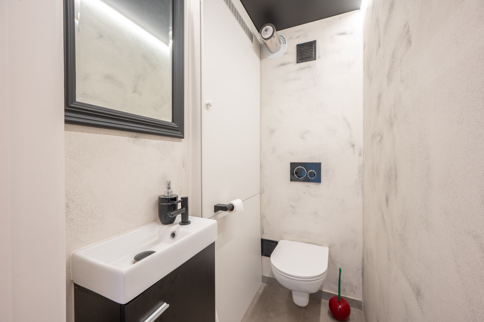 Instapklaar appartement met 2 slaapkamers en zonneterras 