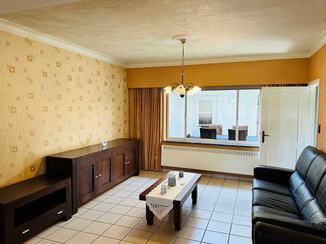 Karaktervolle woning net buiten de Grote Ring van Hasselt 