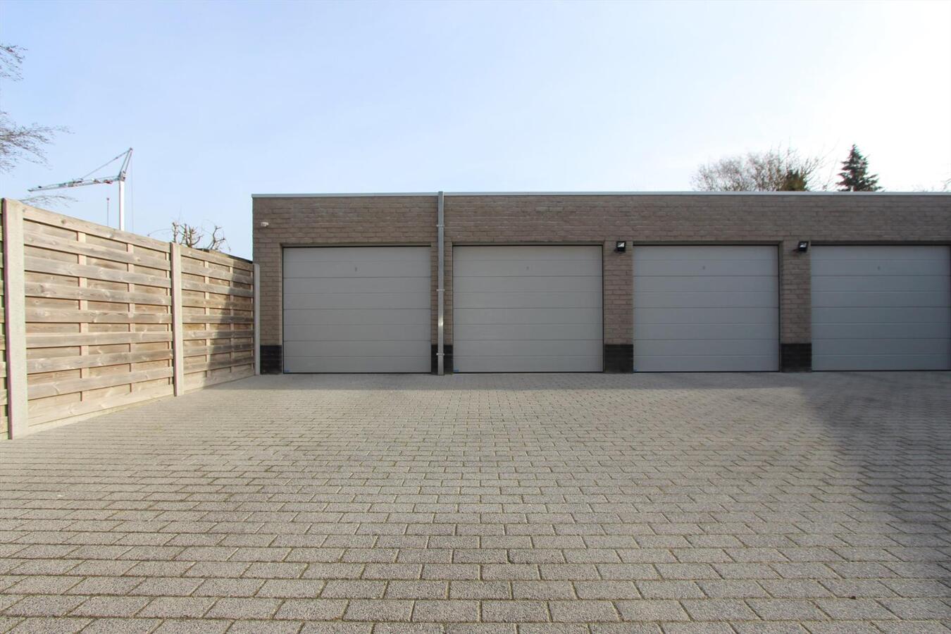 Gelijkvloers nieuwbouw appartement met 1 slaapkamer en garage te Ichtegem 