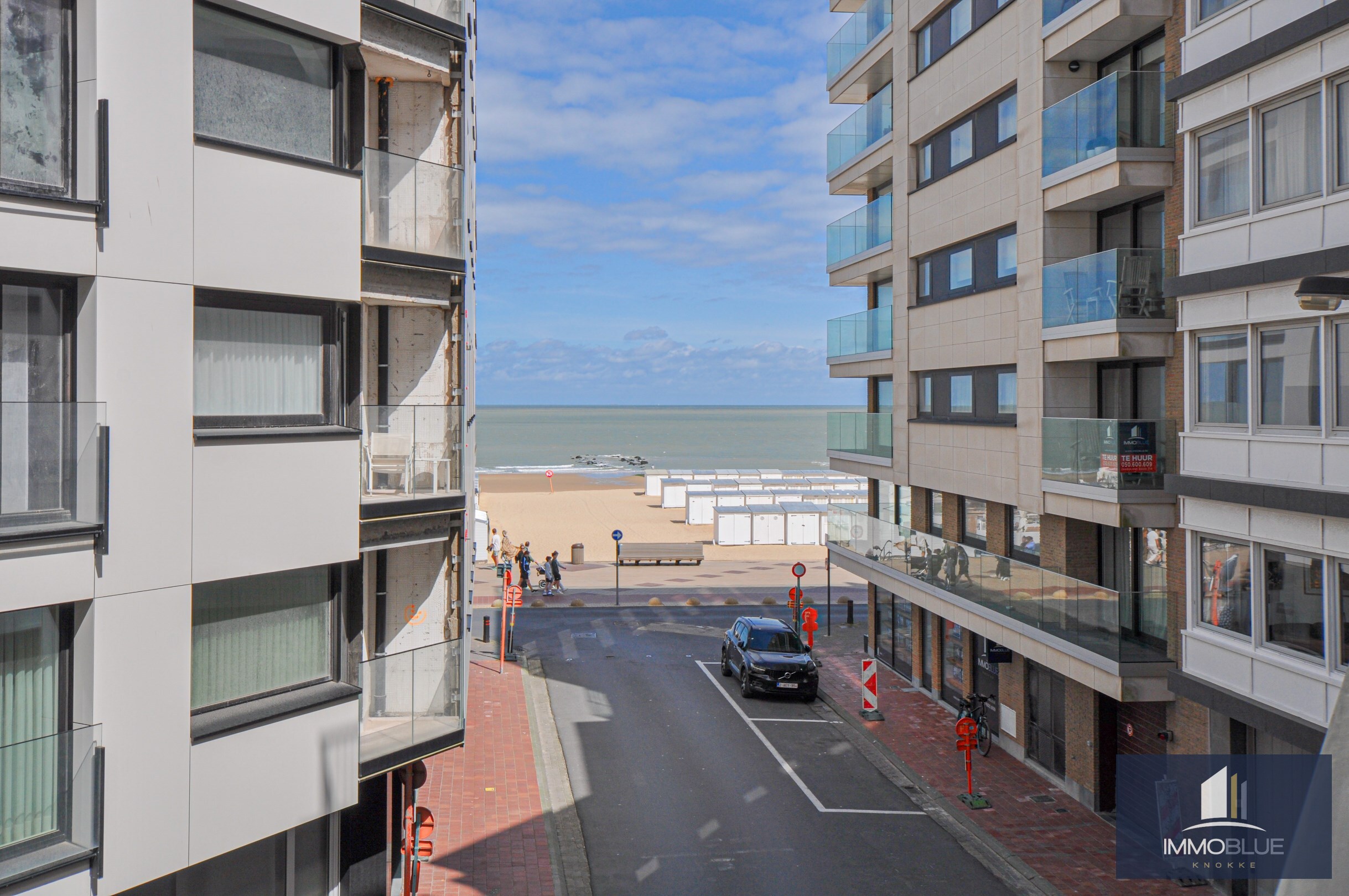 Appartement enti&#232;rement r&#233;nov&#233; avec une belle vue sur la mer. 