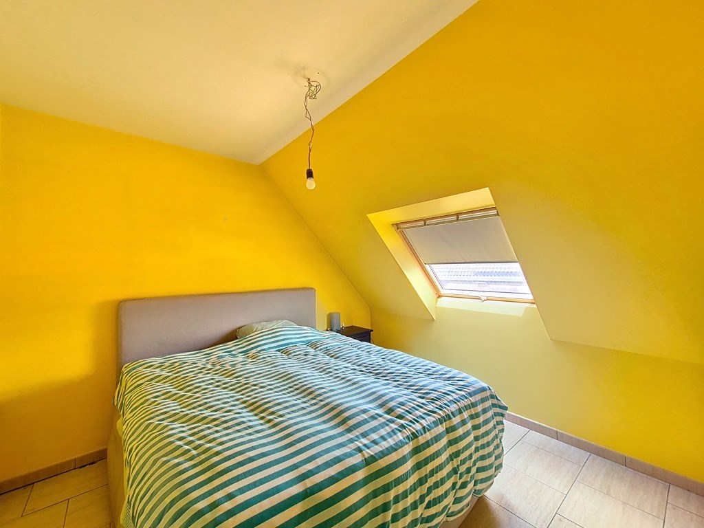 Dakappartement met 2 slpks en garage 