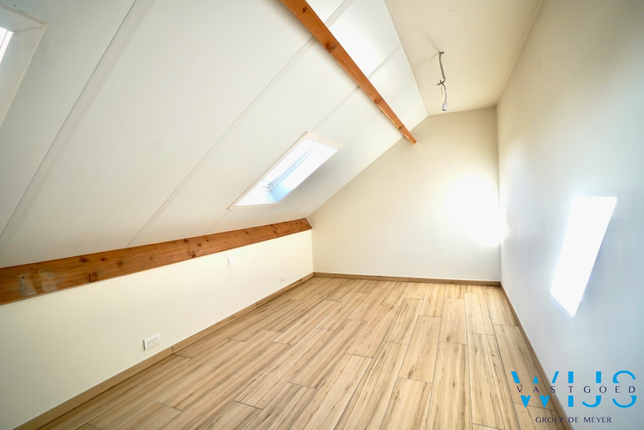 Leuk tweeslaapkamer appartement met zonneterras in hartje ERTVELDE! 