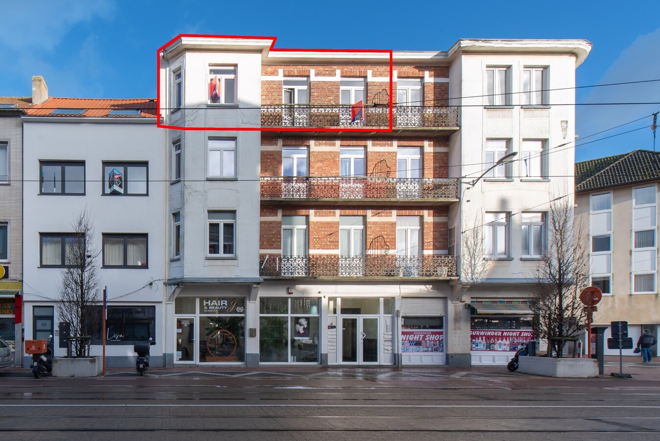 Gerenoveerd 2- slaapkamer appartement vlakbij de markt 