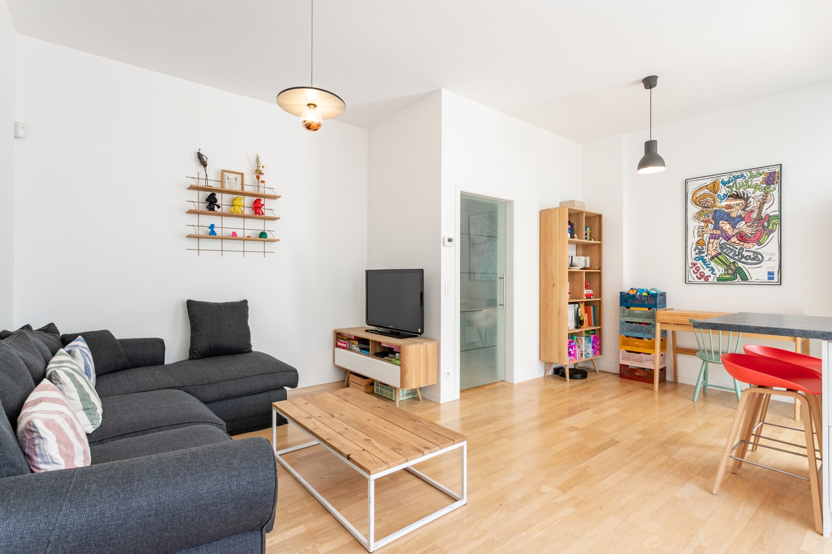 Ruime gerenoveerde woning met tuin, terras en 3 slaapkamers in Halle 