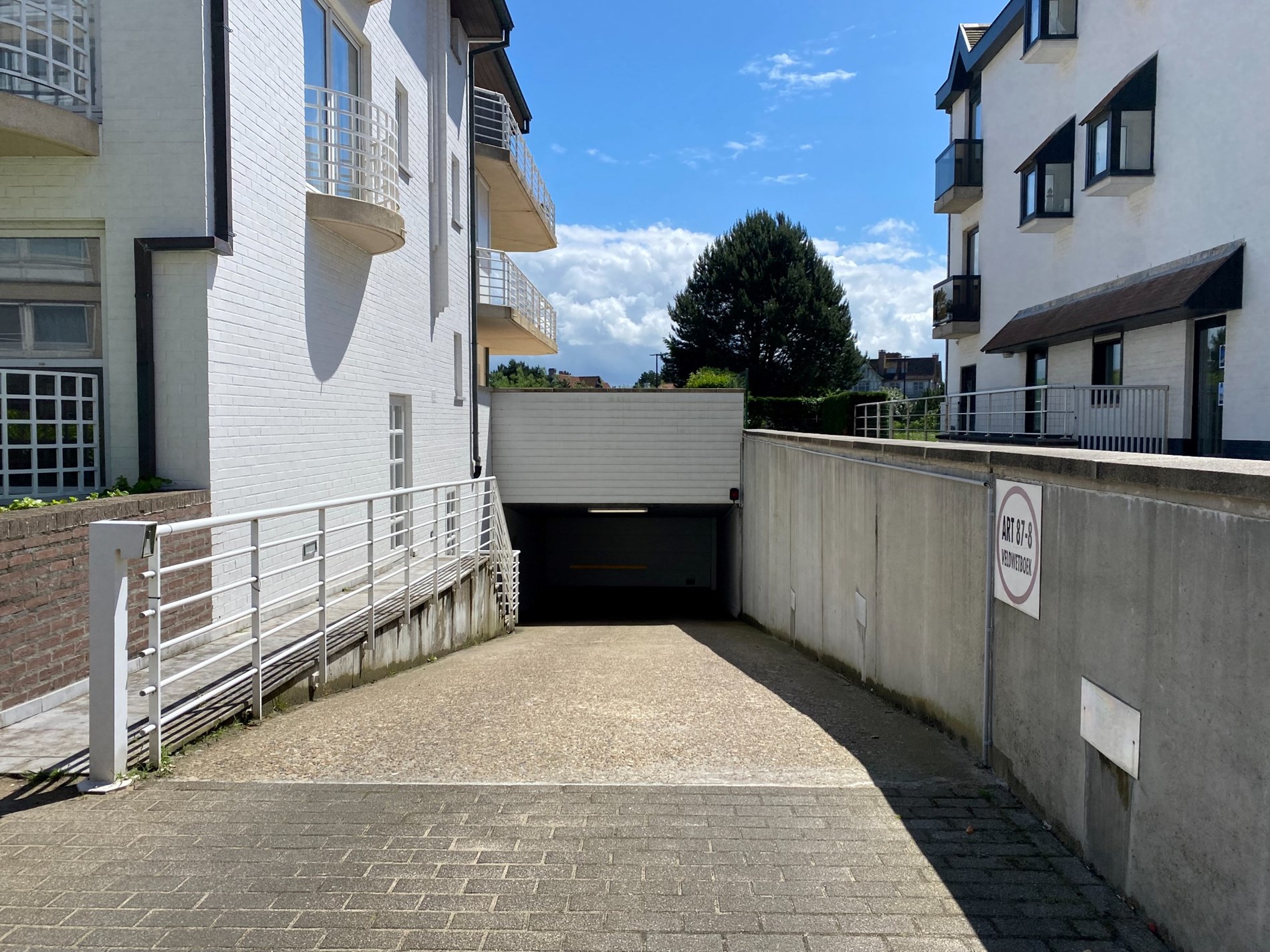 Emplacement spacieux dans la r&#233;sidence Vroegezonne, &#224; proximit&#233; du mini-golf dans le Zoute. 