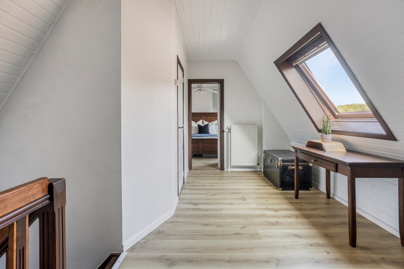 Rustig gelegen open bebouwing met 5 slaapkamers, 3 badkamers, dubbele garage en zonnige tuin in Tervuren – EPC 201 kWh/m&#178; – bewoonbare oppervlakte 339 m&#178; 