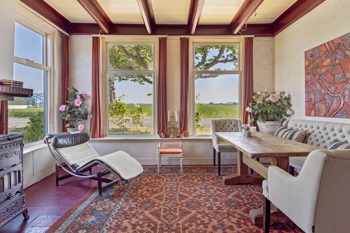 Historische Charme aan de Waddenkust: Een Unieke Dijkwoning. 