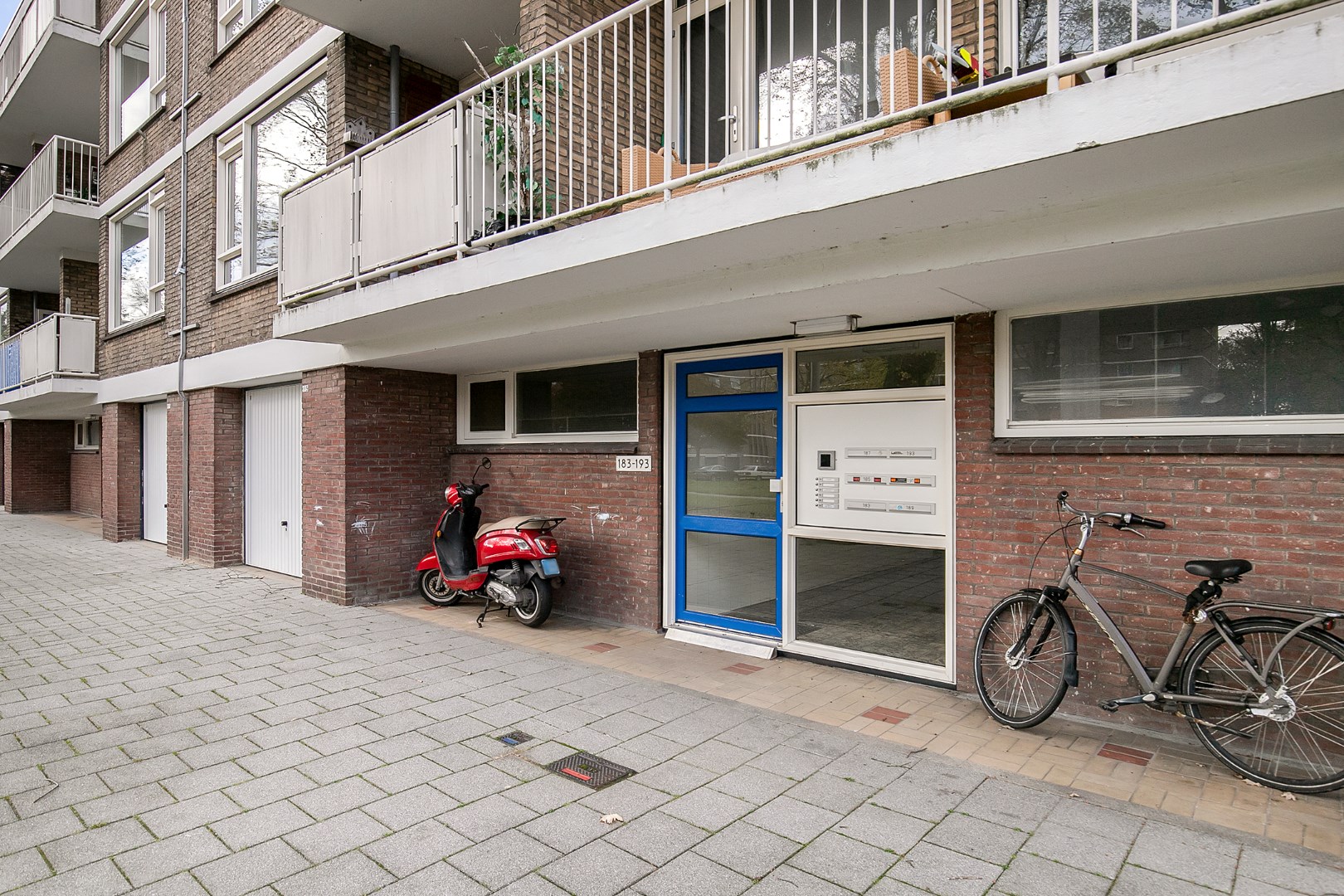 Te huur garage- box in Rotterdam Alexander 