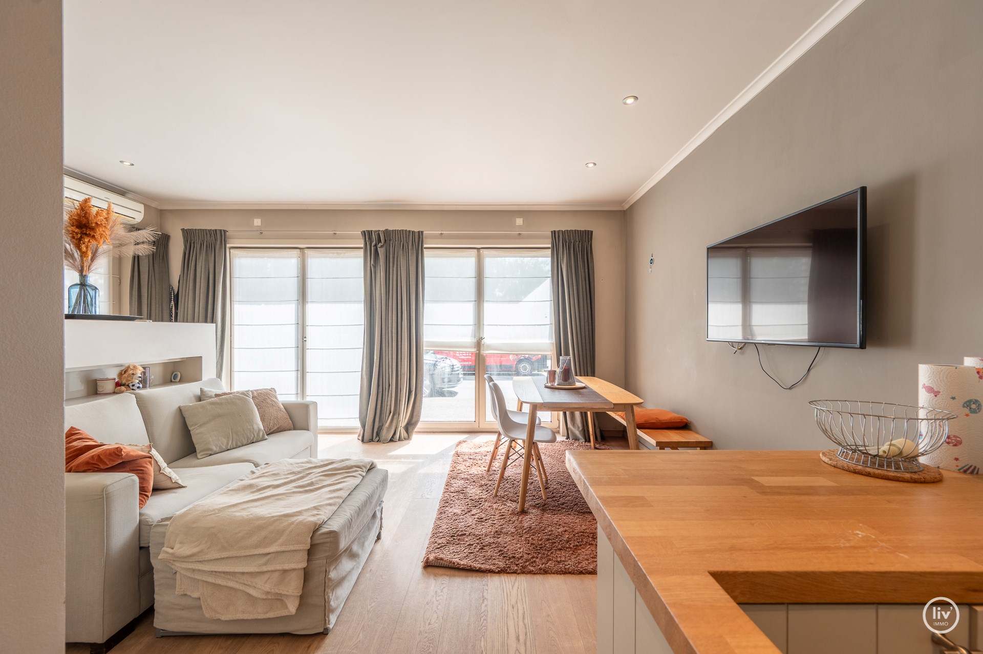 Licht en instapklaar appartement gelegen in het centrum van Knokke. 