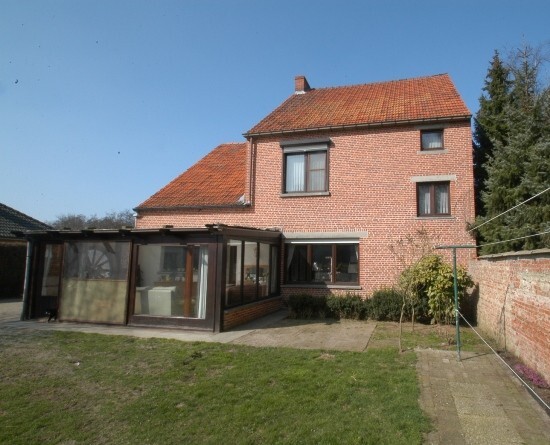 Boerderij met stallen en paddock op ca. 3.335m&#178; 