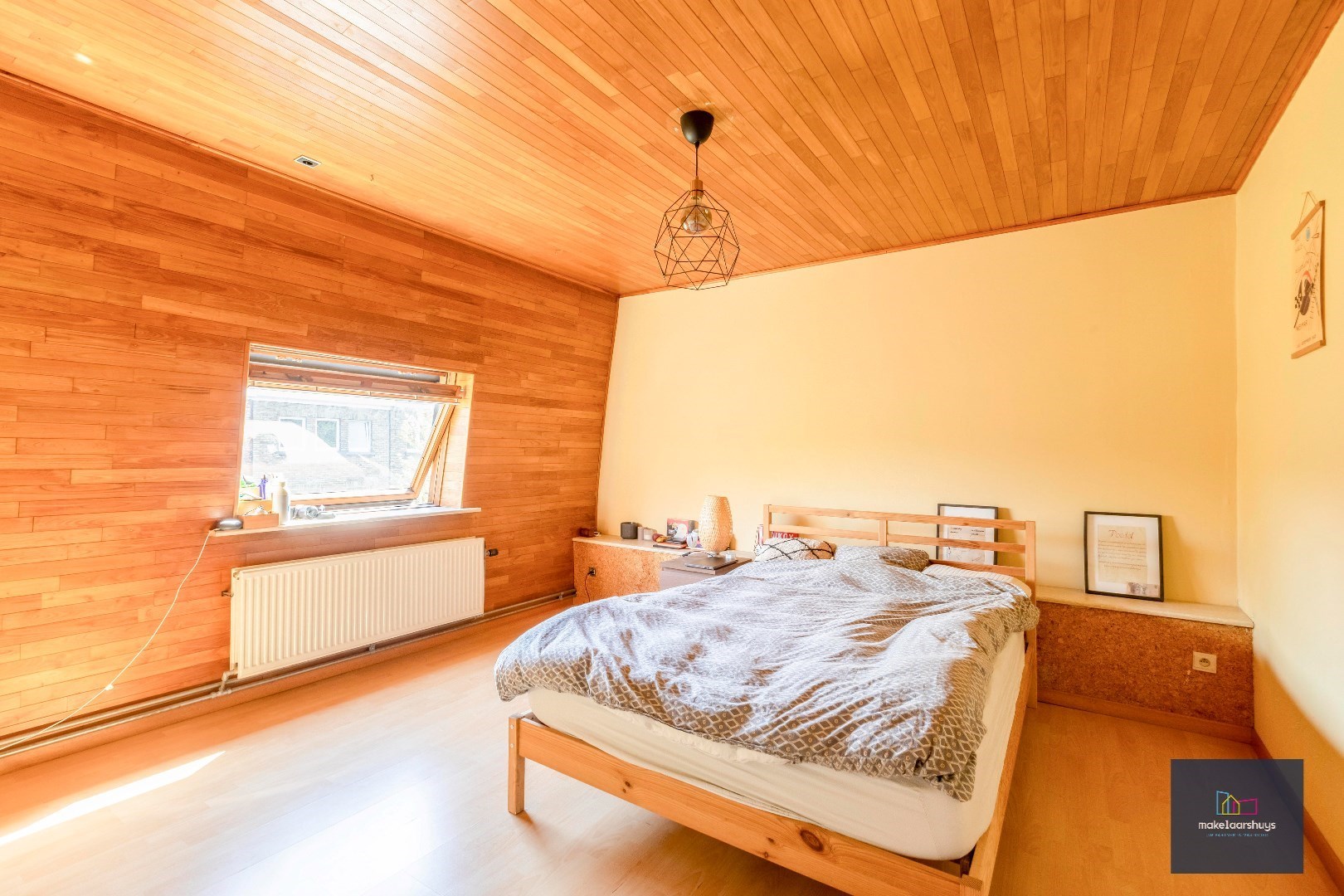 Ruime woning met tuin en dubbele garage in Gent 