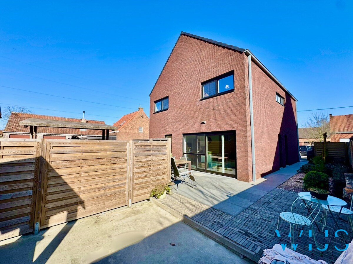 Recent woonhuis met LOODS te WIPPELGEM/ EVERGEM ! 