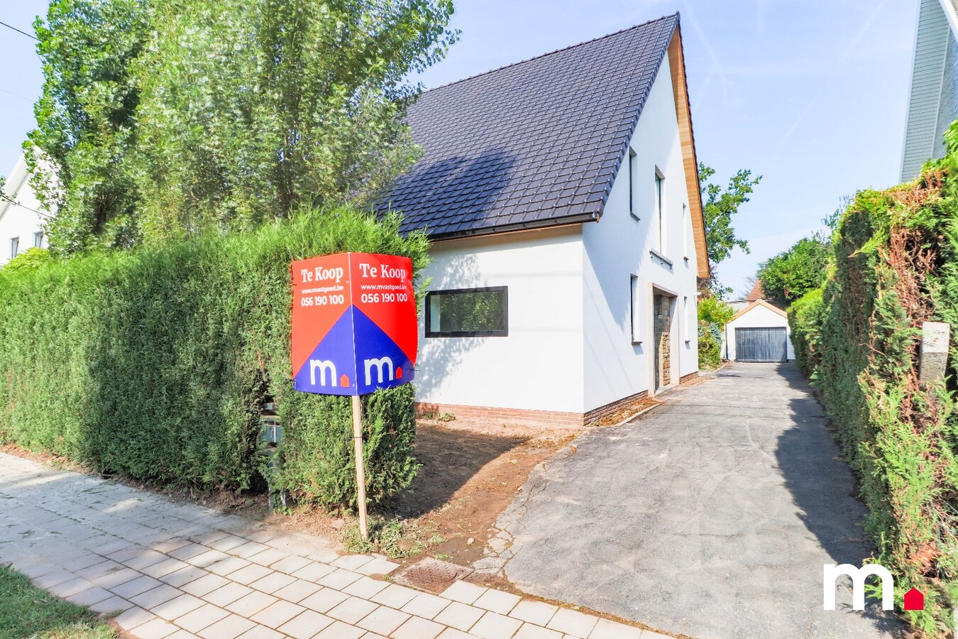 Moderne, volledige gerenoveerde villa te koop ! 