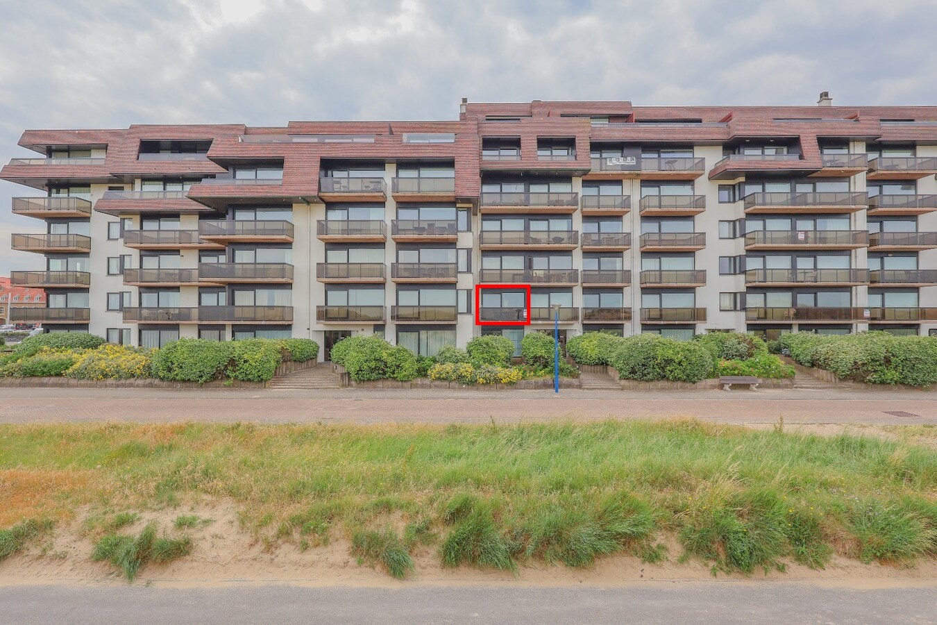 Appartement met 2 slaapkamers &amp; frontaal zeezicht te huur op jaarbasis! 