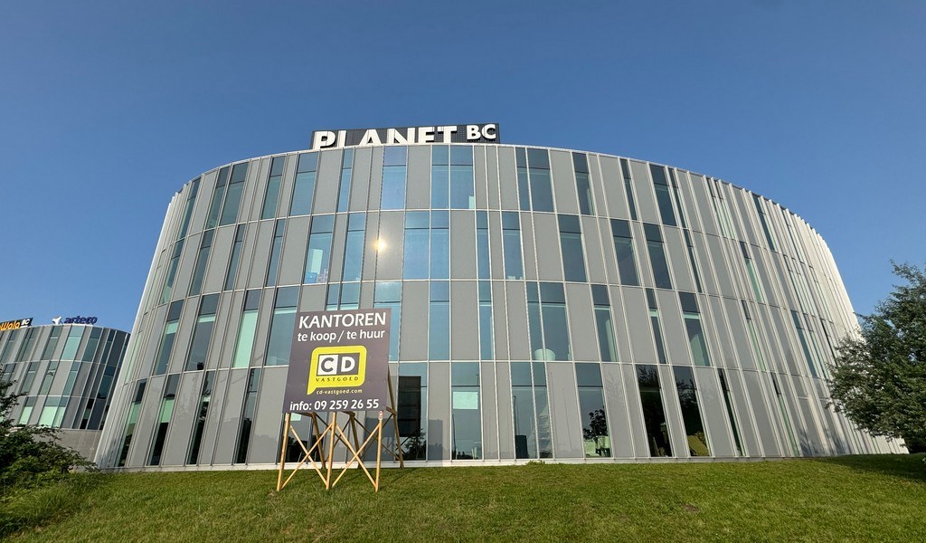 Recent kantoorgebouw te koop op topligging in Gent