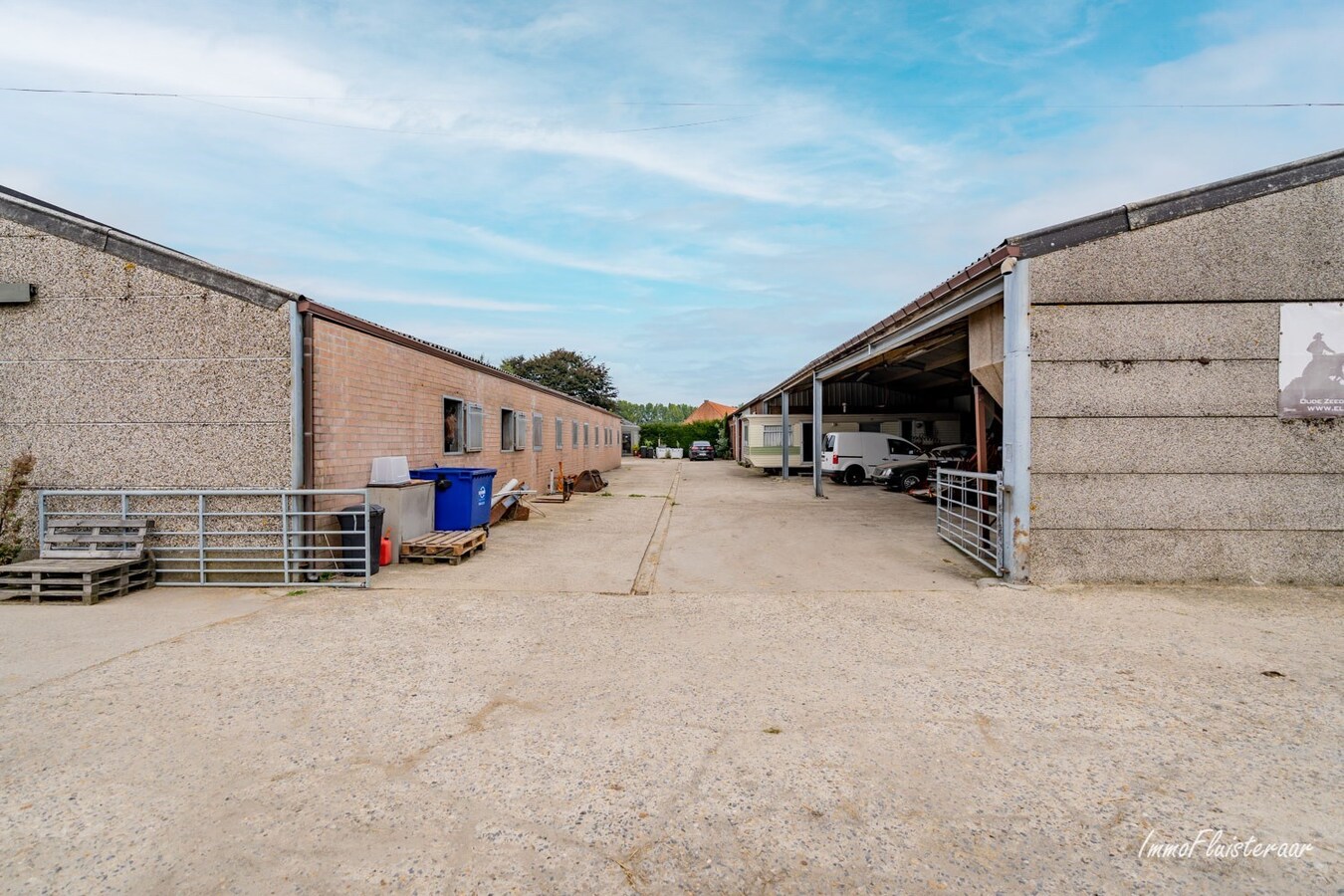 Hippisch complex op ca. 6ha te Beveren 