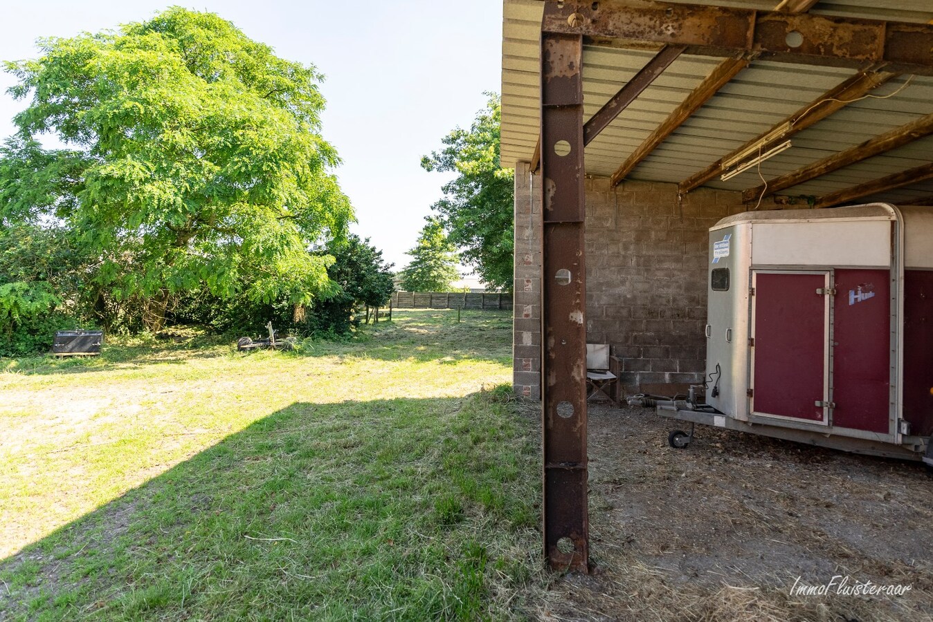 Prachtige hoeve met weilanden en stallen op ca. 2,1 ha te Kaulille (Bocholt) 