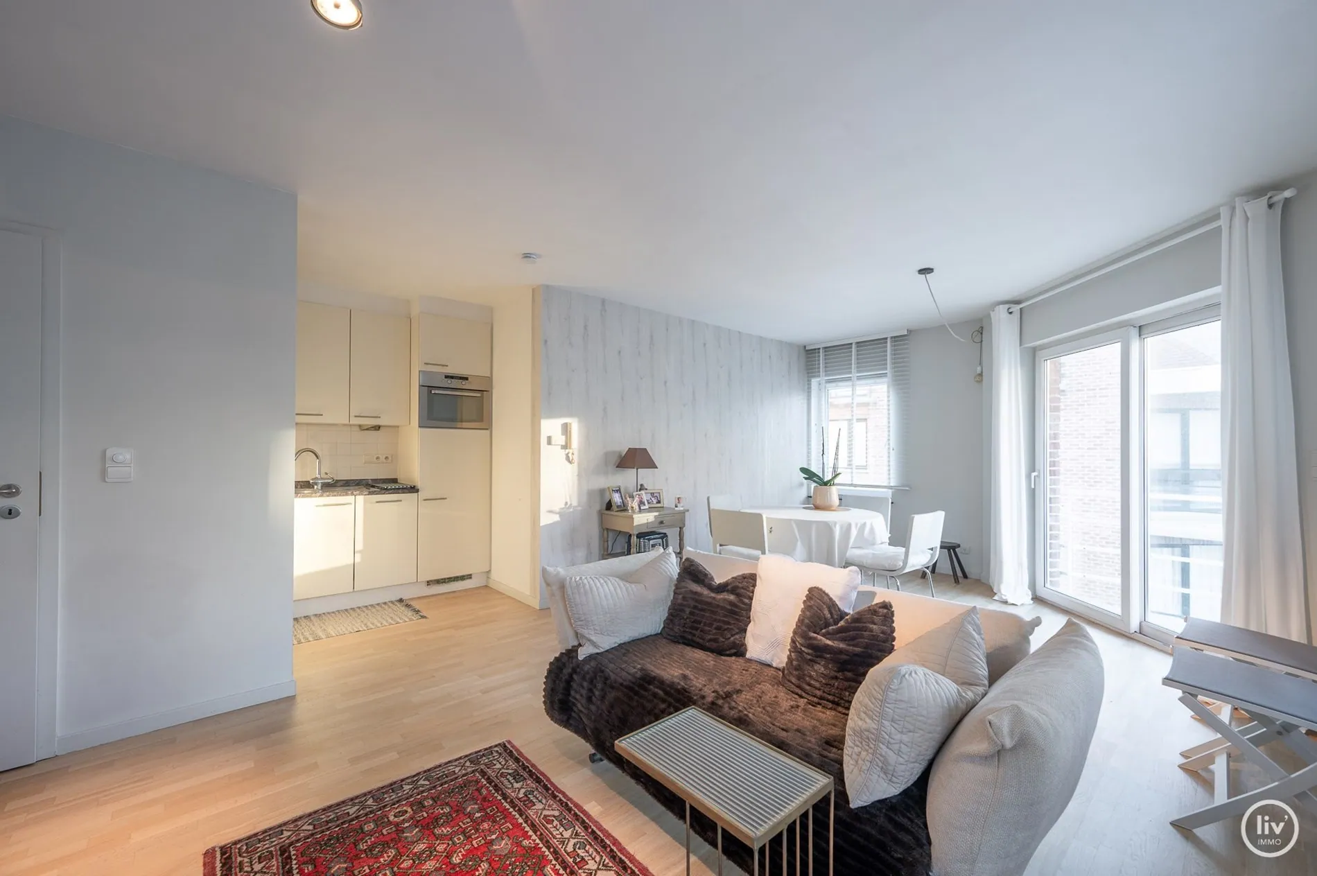 Appartement chaleureux d'angle avec 1 chambre situé au centre de l'avenue Paul Parmentier à Knokke.