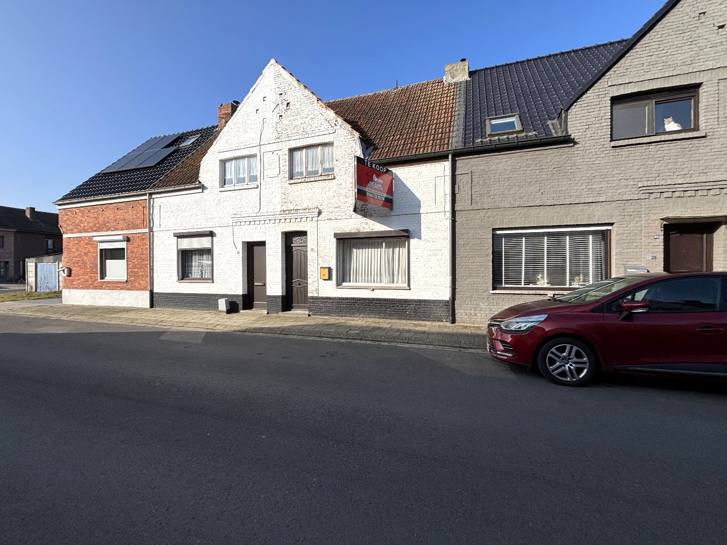 Te renoveren woning met 2 ruime slaapkamers in Mol 