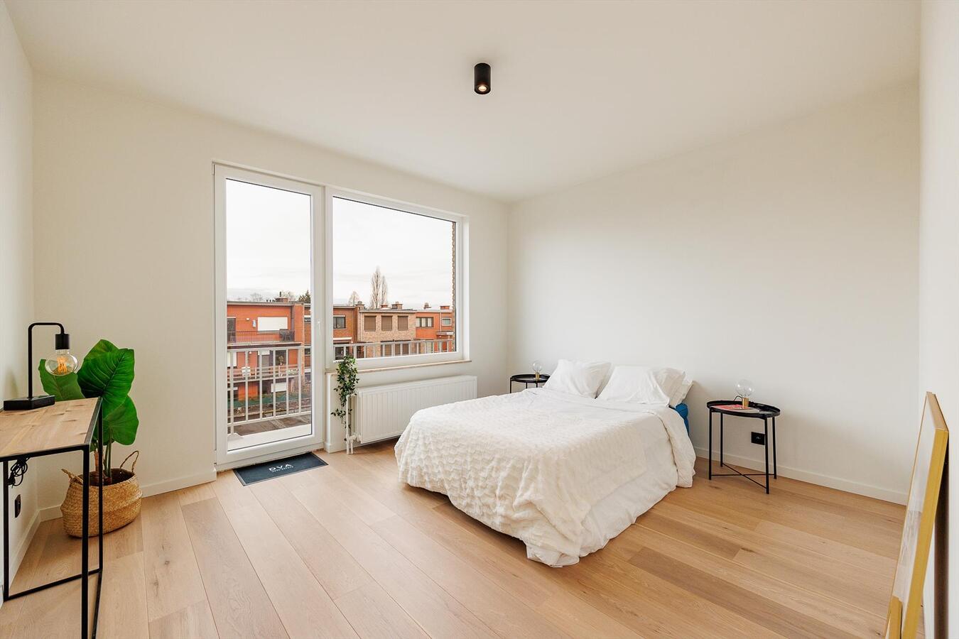 Kwalitatief gerenoveerd appartement met terras! 