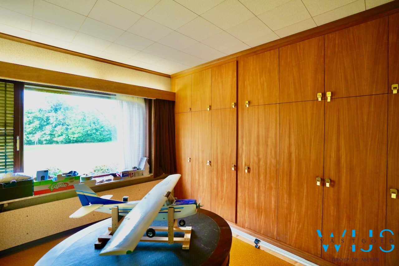 Schitterend woonhuis op een fantastisch perceel van 2859 m&#178; te Drongen ! 