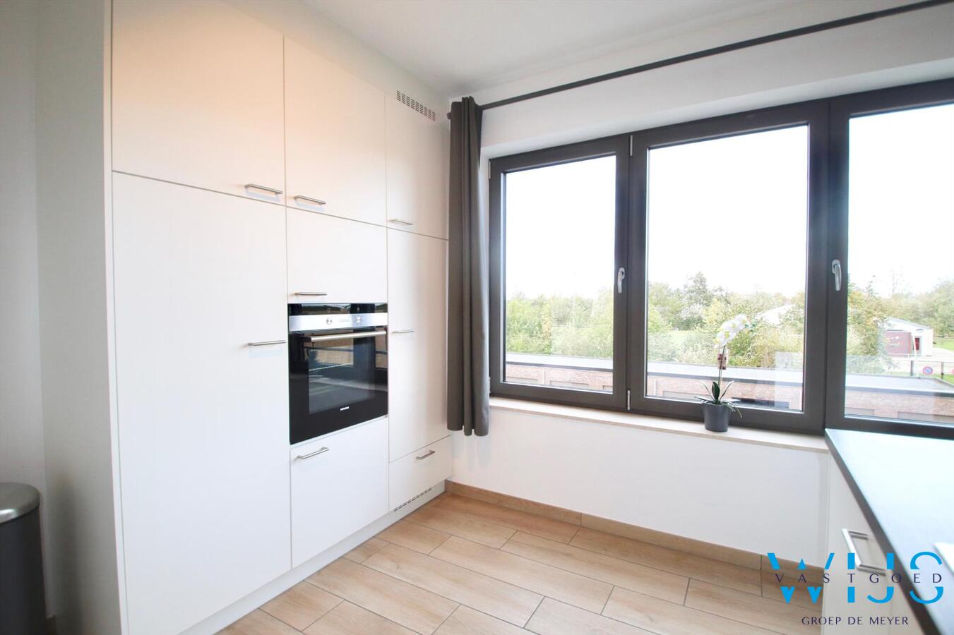 Prachtige duplex + garage in het rustige landelijke OOSTEEKLO 