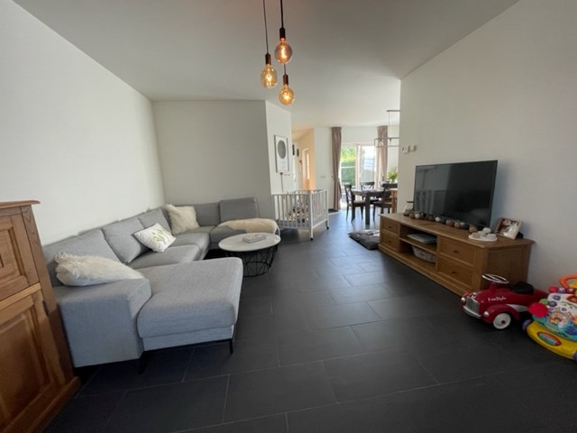 Prachtige half-open woning gelegen te Kasterlee - Tielen! 