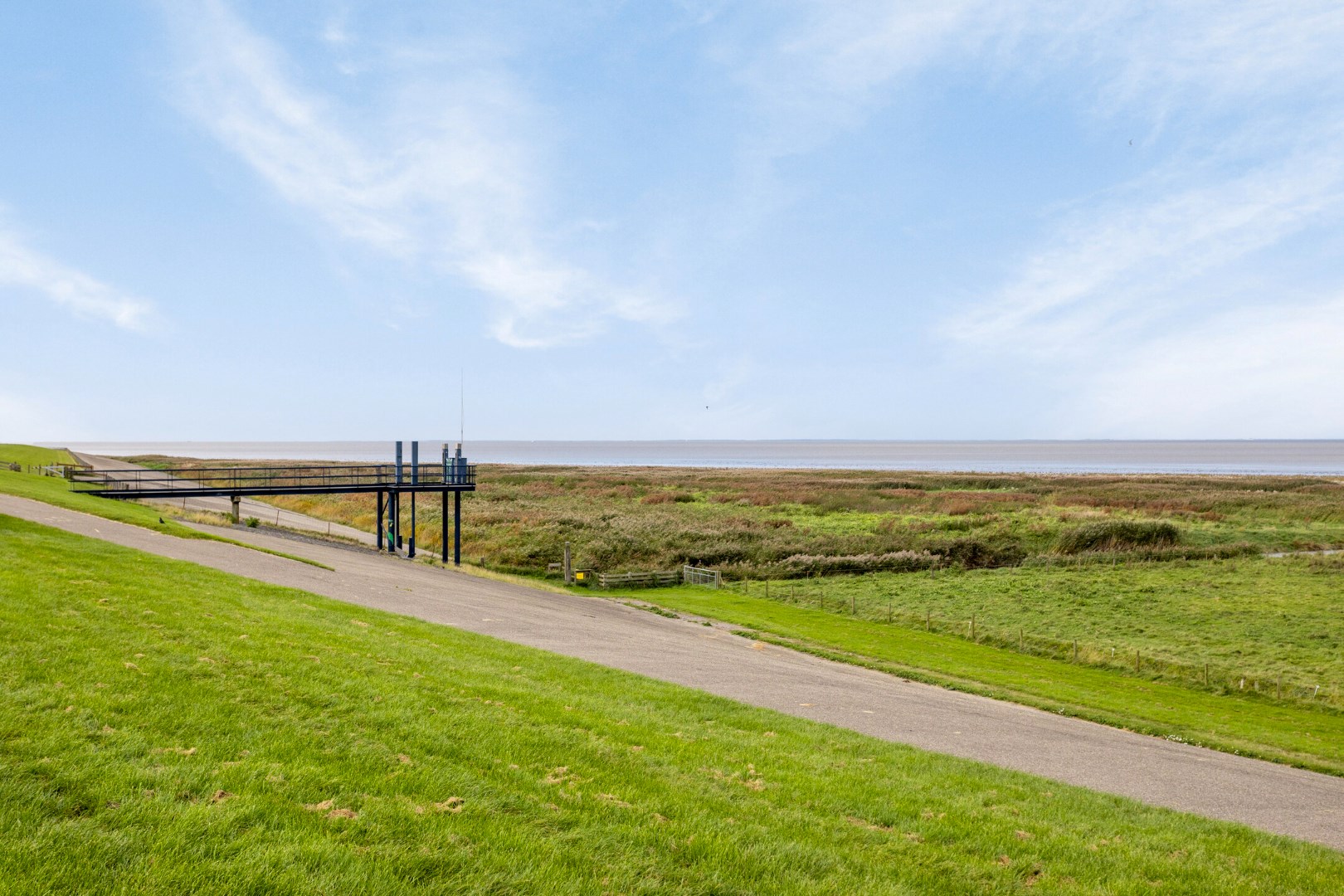 Rust, ruimte en karakter aan de Friese Zeedijk in Zwarte Haan 