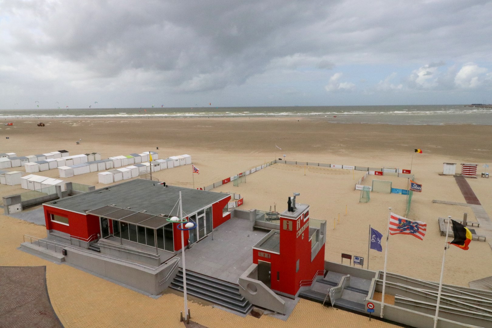 gemeubelde studio op de Zeedijk 