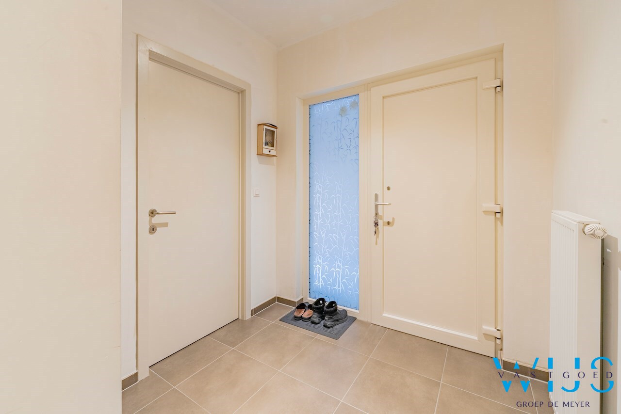Gelijkvloersappartement met staanplaats te Ertvelde ! 