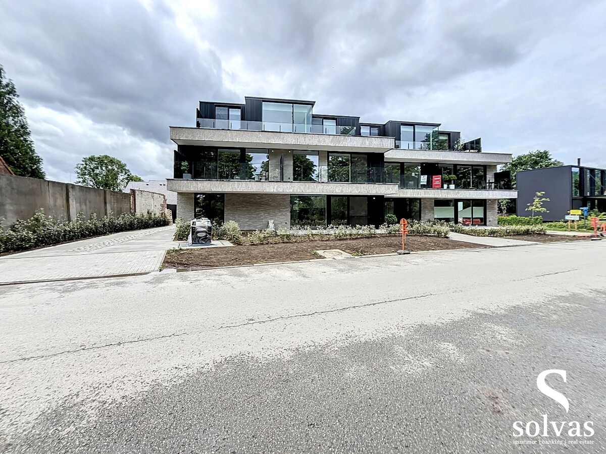 Ruim nieuwbouwappartement met tuin, terras, garage en 3 slaapkamers op prachtige locatie (Vaart) te Bellem 