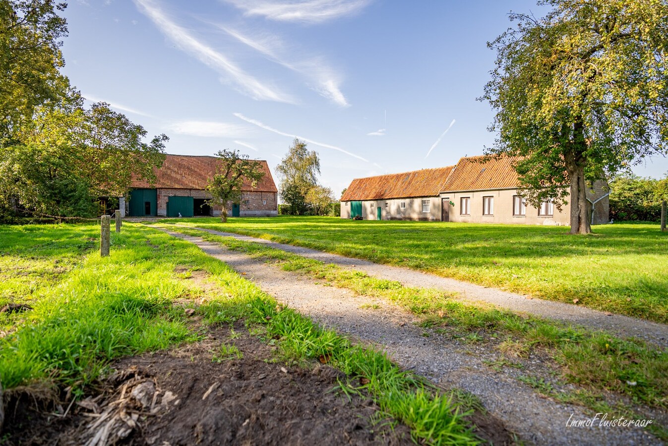 Idyllisch gelegen te renoveren hoeve te Deinze op ca. 6 ha 