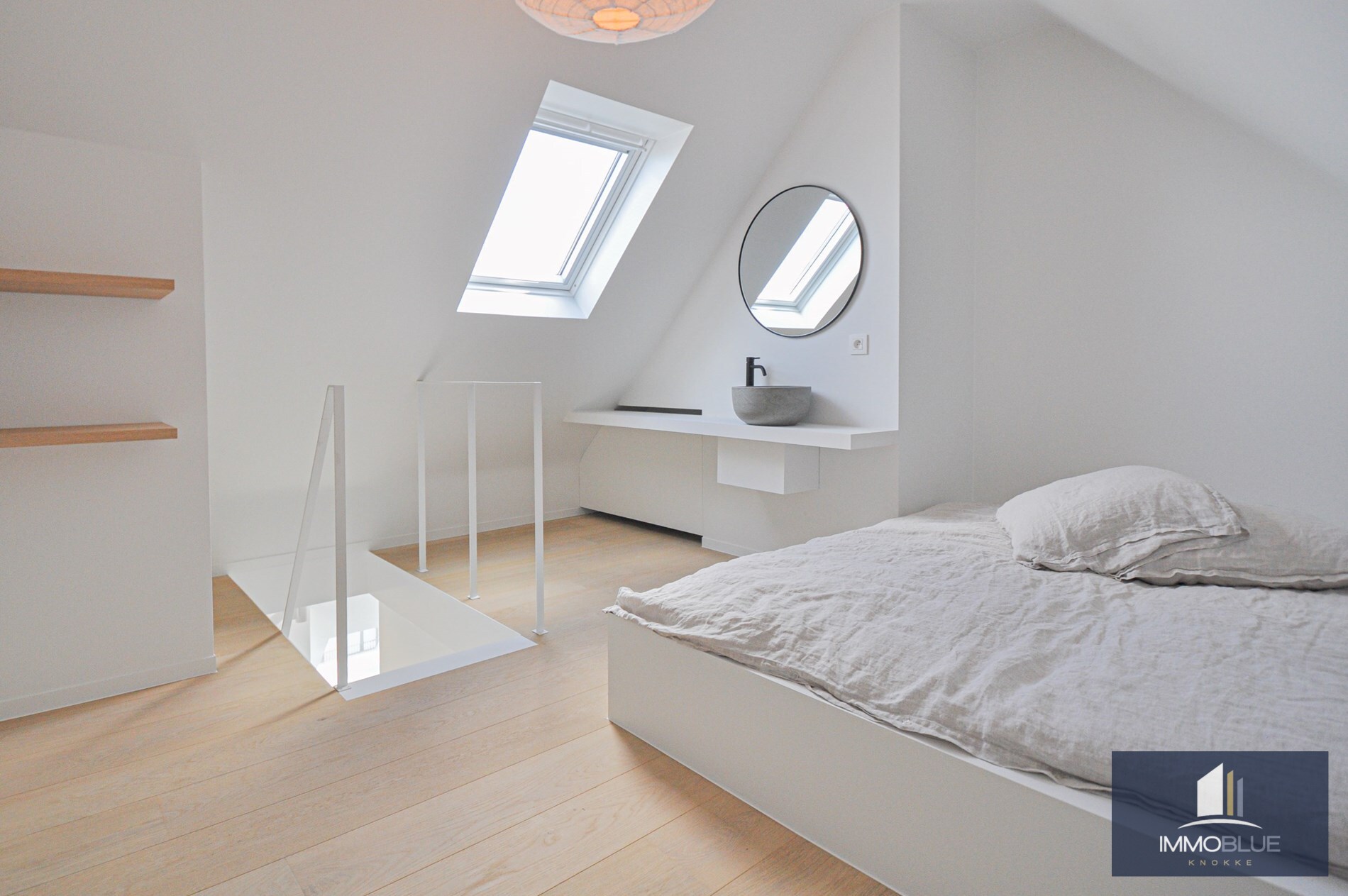 Volledig gerenoveerd appartement met een ruim zonneterras. 