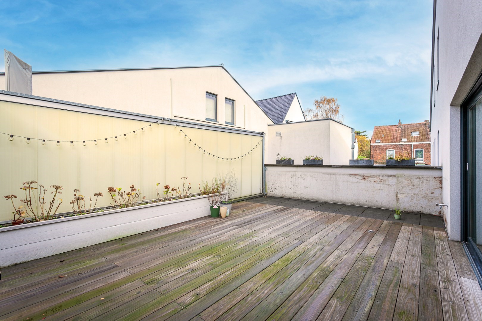 Energiezuinige loft met 3 slaapkamers, terras en garagebox 