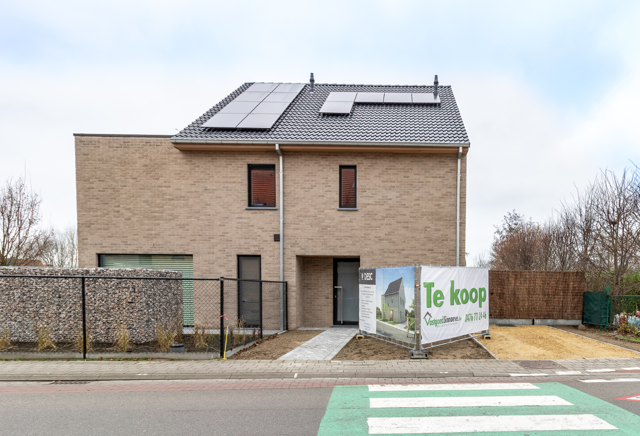 LICHTRIJKE MODERNE HALFOPEN NIEUWBOUWWONING TE OOSTDUINKERKE 