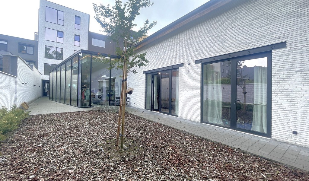 Nieuwbouw winkel te huur aan N70 in Beveren