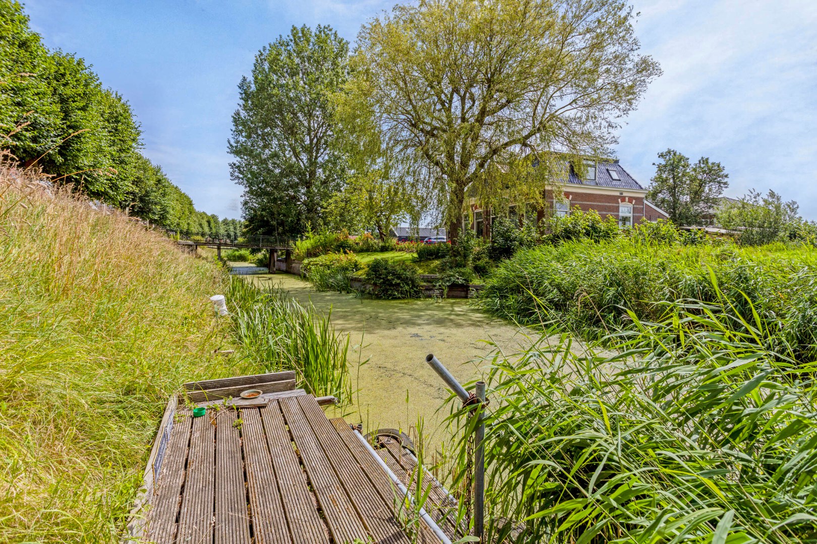 Charmante woning aan de rand van het pittoreske dorp Oudebildtzijl 