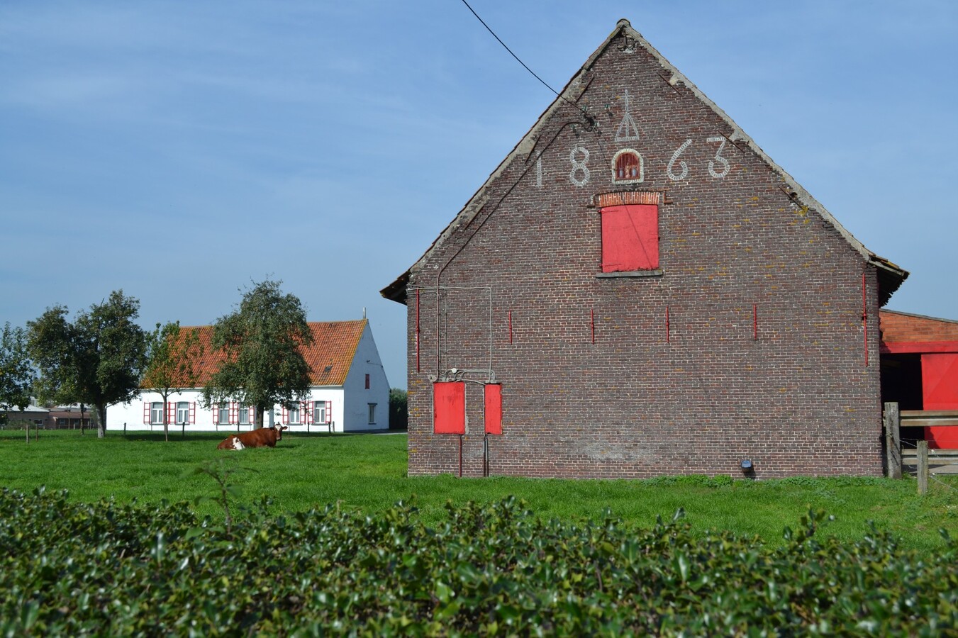 Te renoveren hoeve op ca. 3Ha te Knesselare 