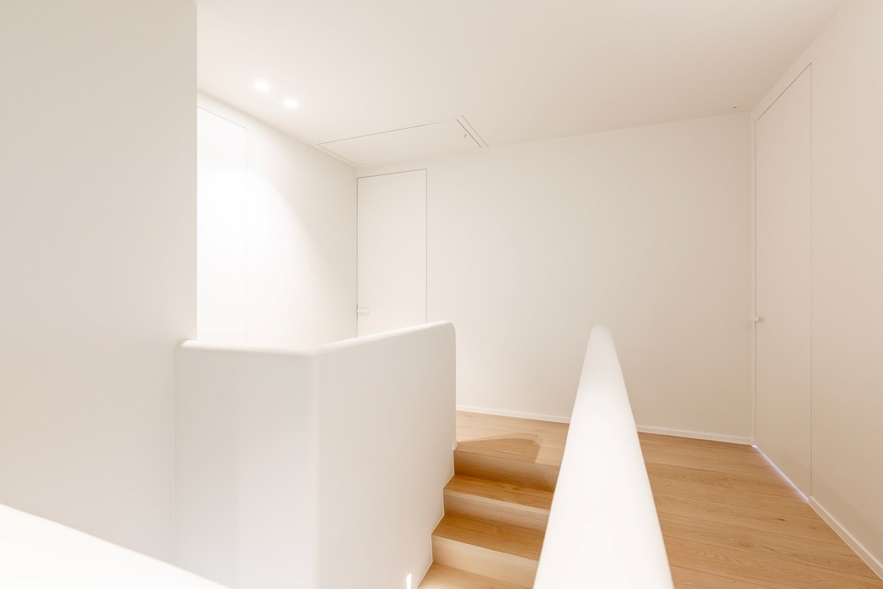 Prachtig gerenoveerde alleenstaande woning met oprit gelegen in een rustige wijk in Knokke nabij de Magere Schorre. 