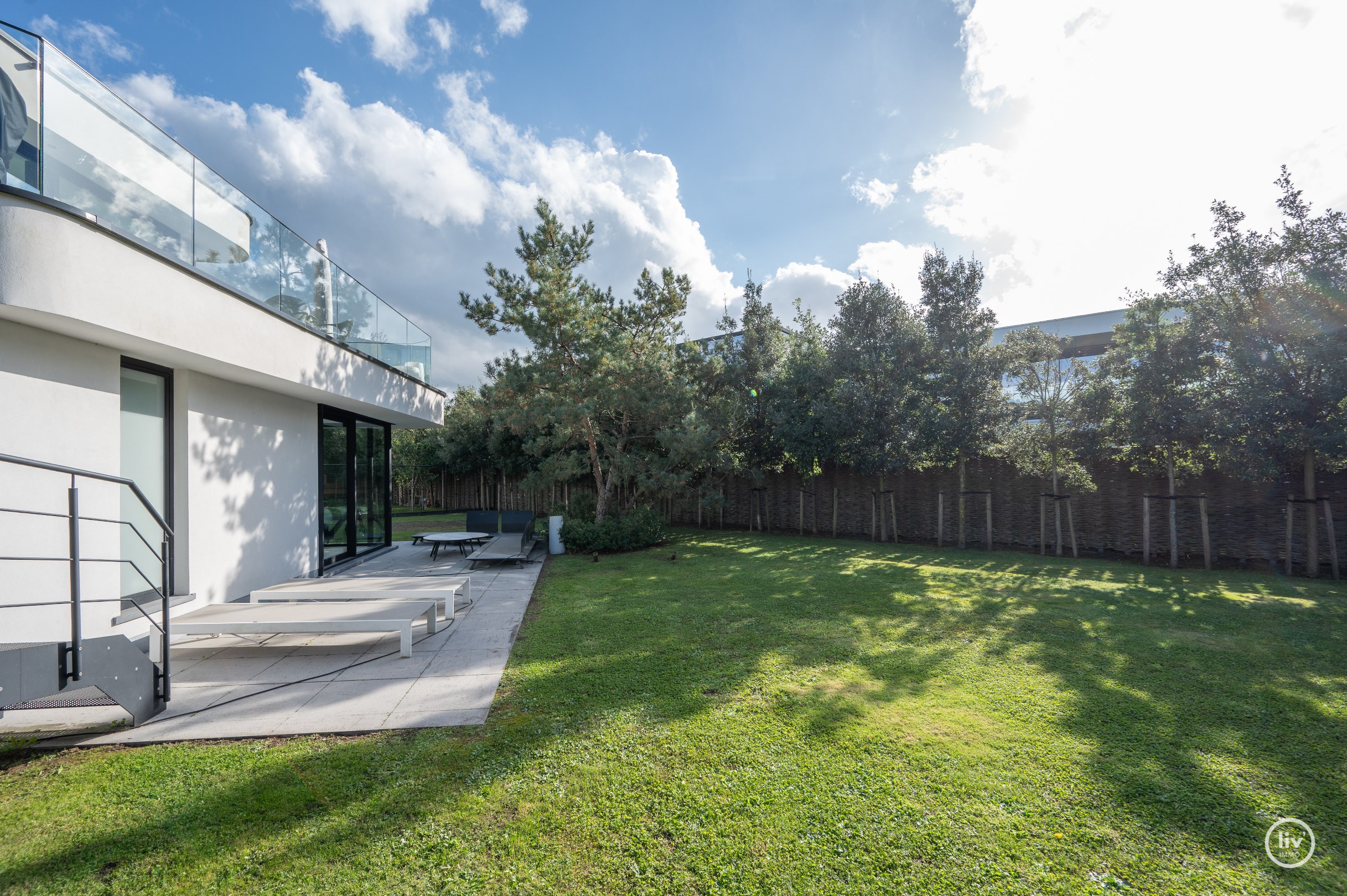 Villa moderne r&#233;cente (construite en 2022) situ&#233;e au centre de Knokke. 