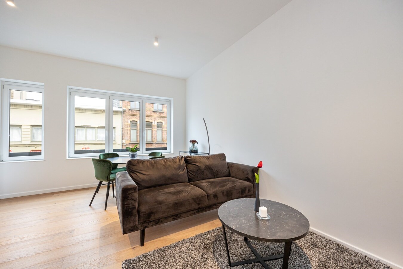 Volledig gerenoveerd gebouw met 3 appt. te Borgerhout! 