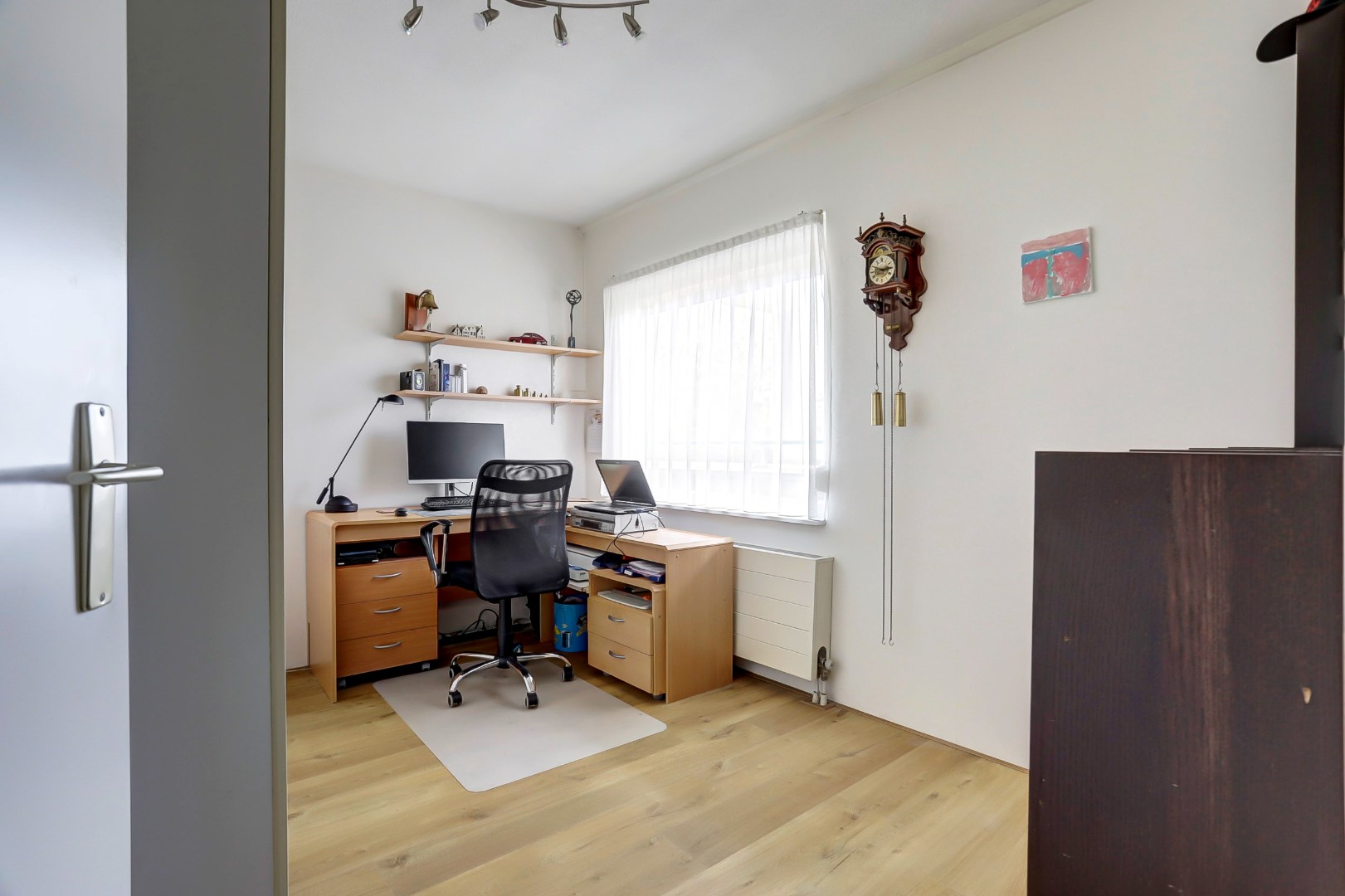 Op een fantastische locatie gelegen 3-kamer woning op de 1e etage met uitzicht op &quot;de Vijver&quot; van Prinsenland. 