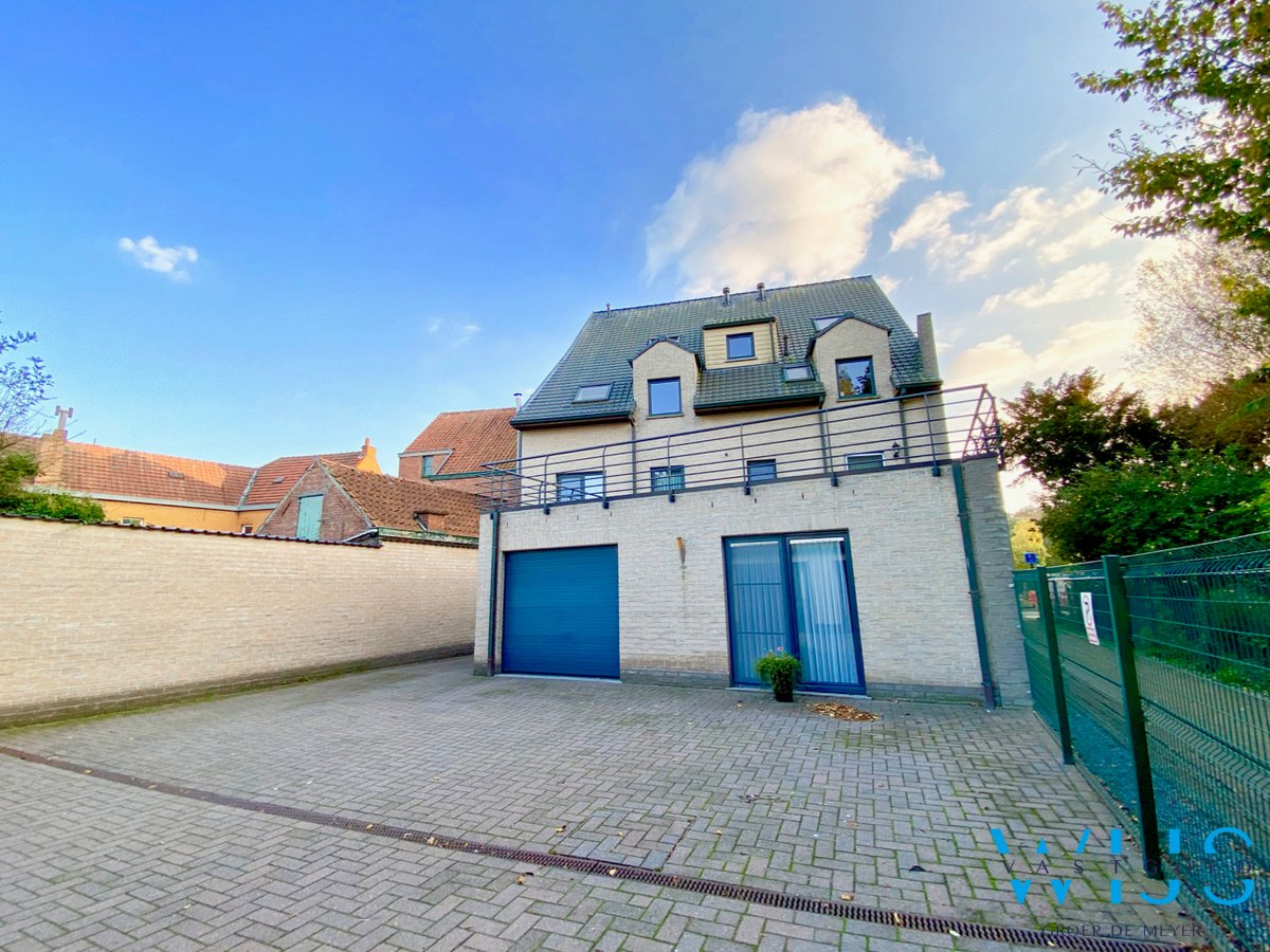 Instapklaar 3 slaapkamer appartement met terras te ERTVELDE ! 