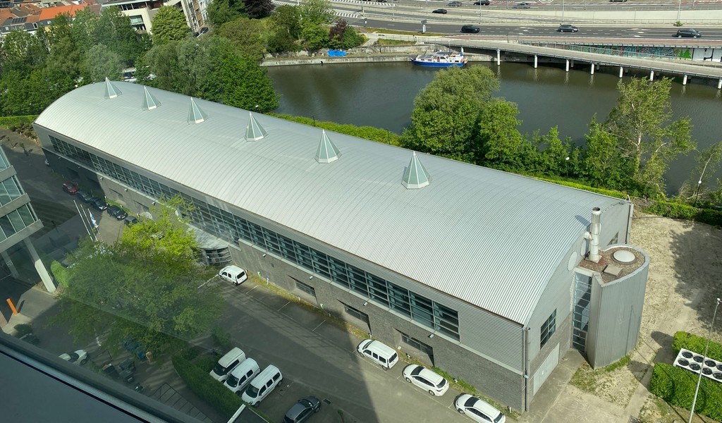 Gerenoveerde kantoren in Crepain gebouw te Gent