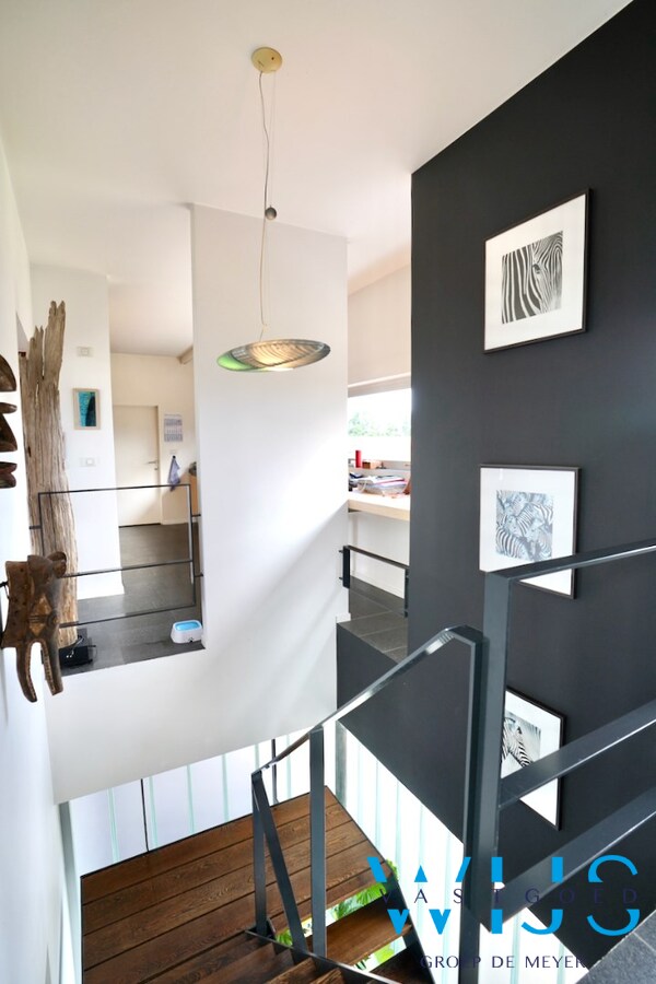 Unieke architectenwoning met leuke tuin te centrum ERTVELDE! 