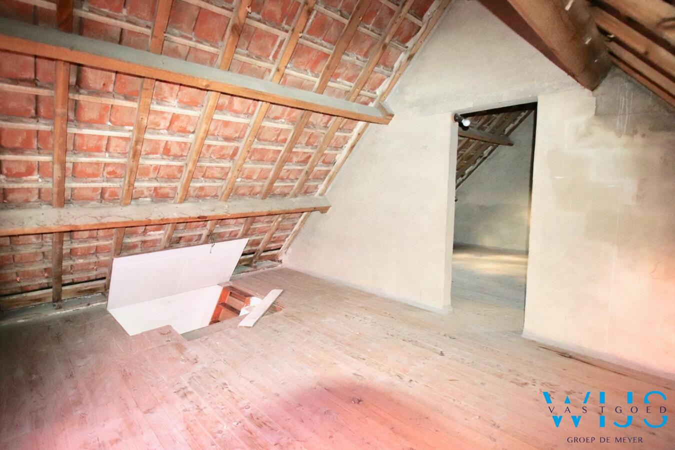 Te renoveren woonhuis op een mooi perceel van 870m&#178; te ERTVELDE! 